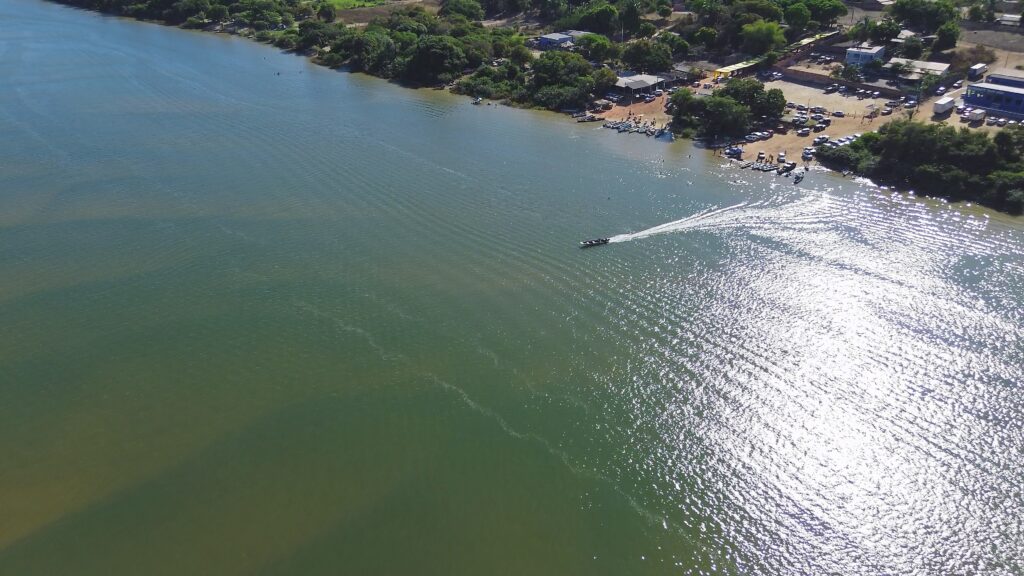 Praia do Pontão volta a atrair turistas com shows e estrutura reforçada